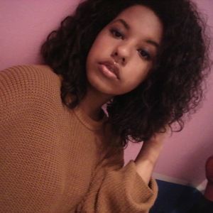 Meet your Posher, Alejandra